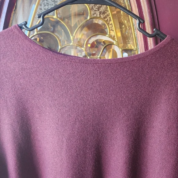 LOFT Knit Sweater Poncho with side Buttons Burgundy One Size - Picture 5 of 5
